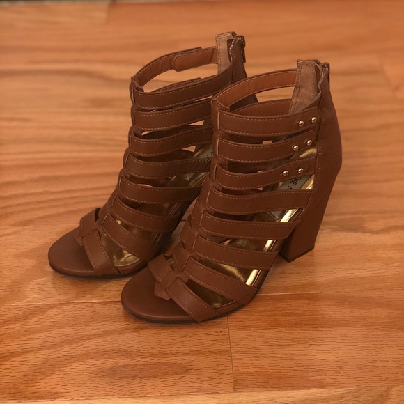 Steven Madden Petra Heels - Picture 1 of 3